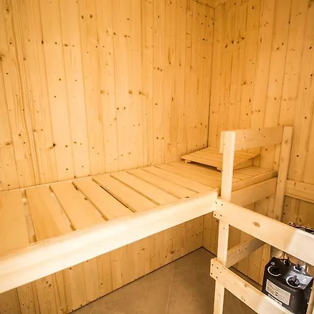 Ruterra With Sauna And Billiards