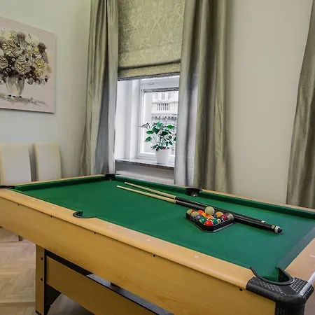 Ruterra With Sauna And Billiards Appartement