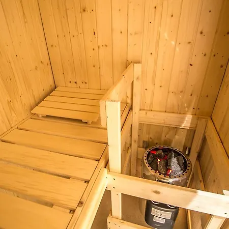 Ruterra With Sauna And Billiards Apartment *