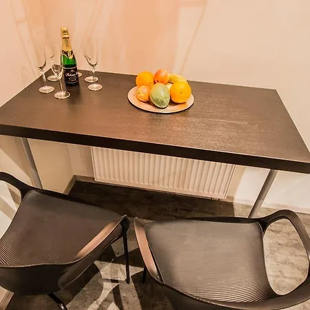 Ruterra With Sauna And Billiards Prague
